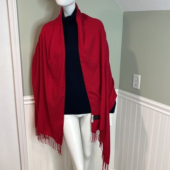 Hobbs UK England Scarlet Red Scarf Wrap Shawl Throw with Fringe- Nearly New - Picture 2 of 6